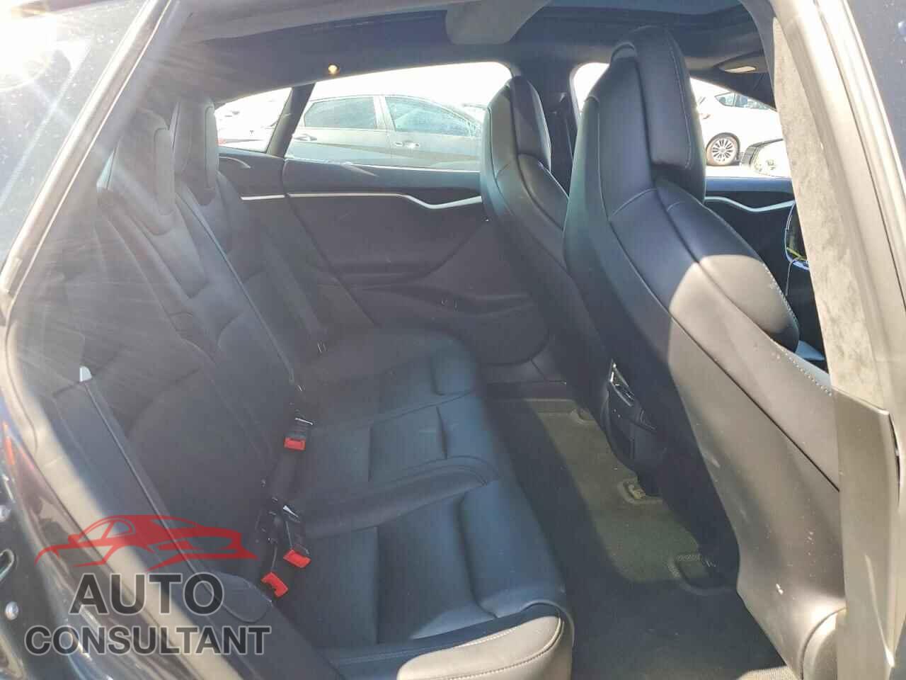 TESLA MODEL S 2017 - 5YJSA1E29HF216707