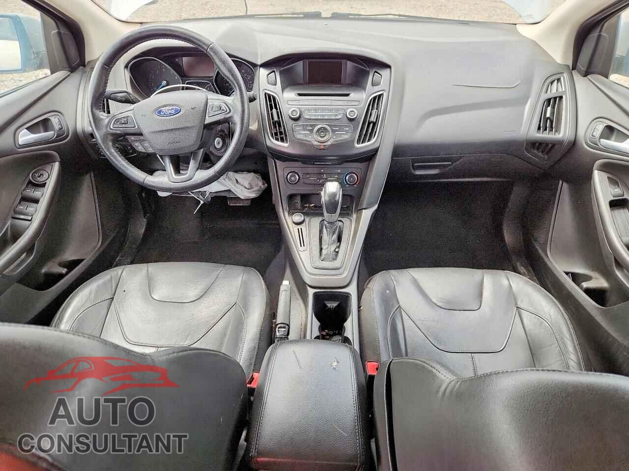 FORD FOCUS 2015 - 1FADP3K27FL319311