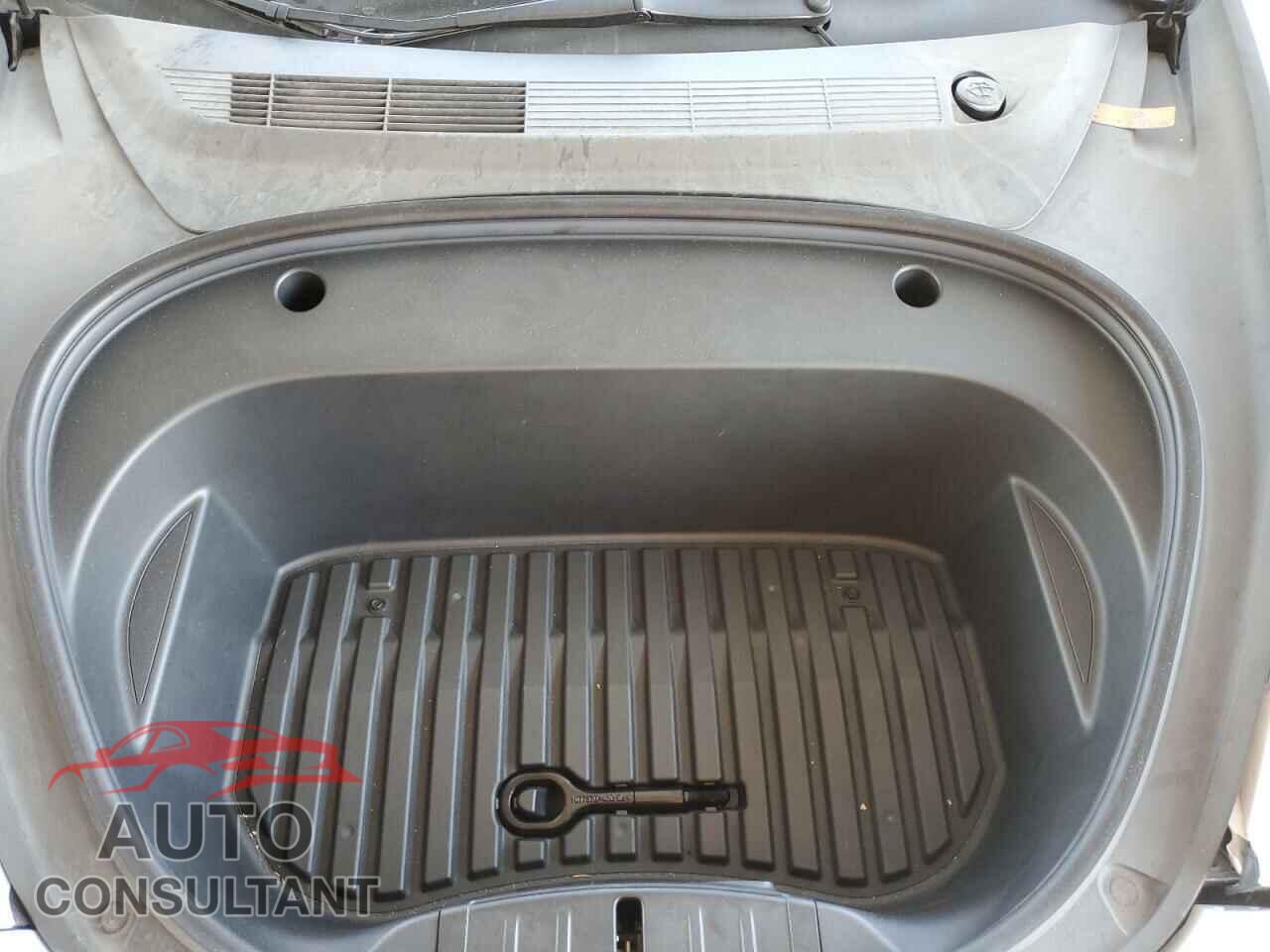 TESLA MODEL 3 2021 - 5YJ3E1EA0MF940389