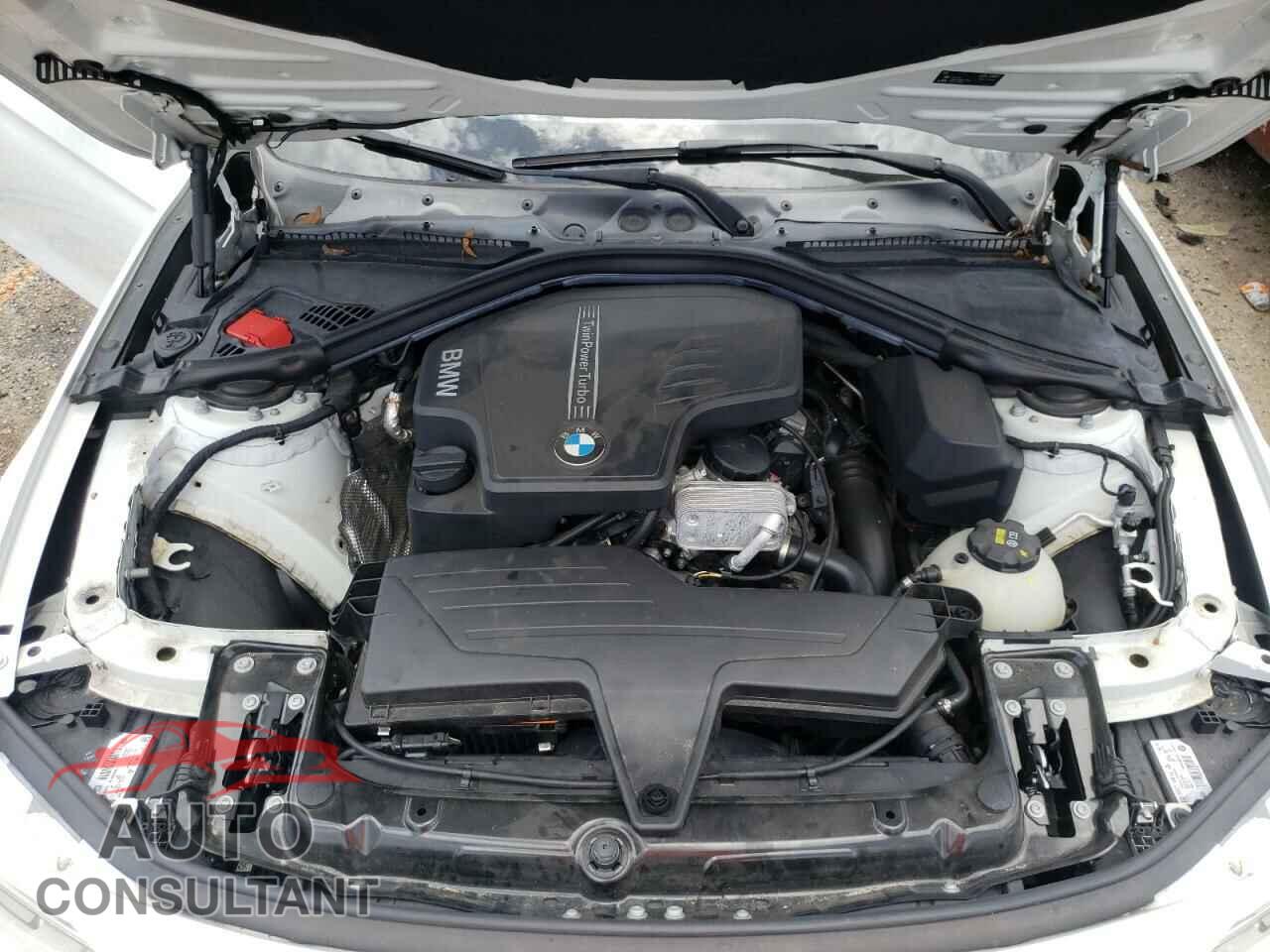 BMW 3 SERIES 2016 - WBA8E9G51GNT86187