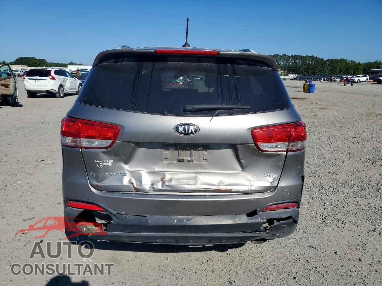 KIA SORENTO 2017 - 5XYPG4A56HG197404