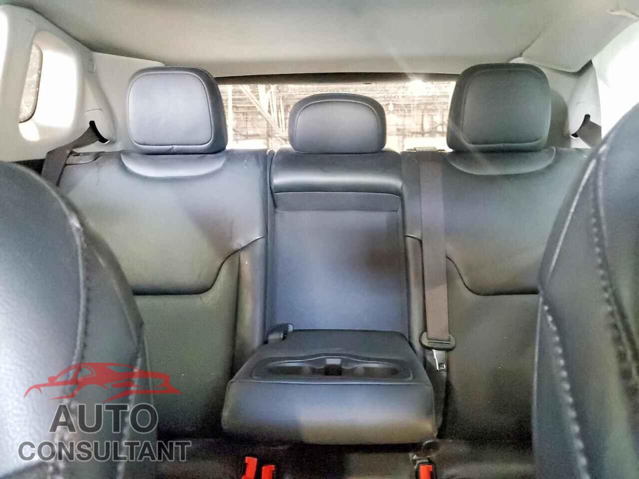 JEEP COMPASS 2020 - 3C4NJDCB4LT101332