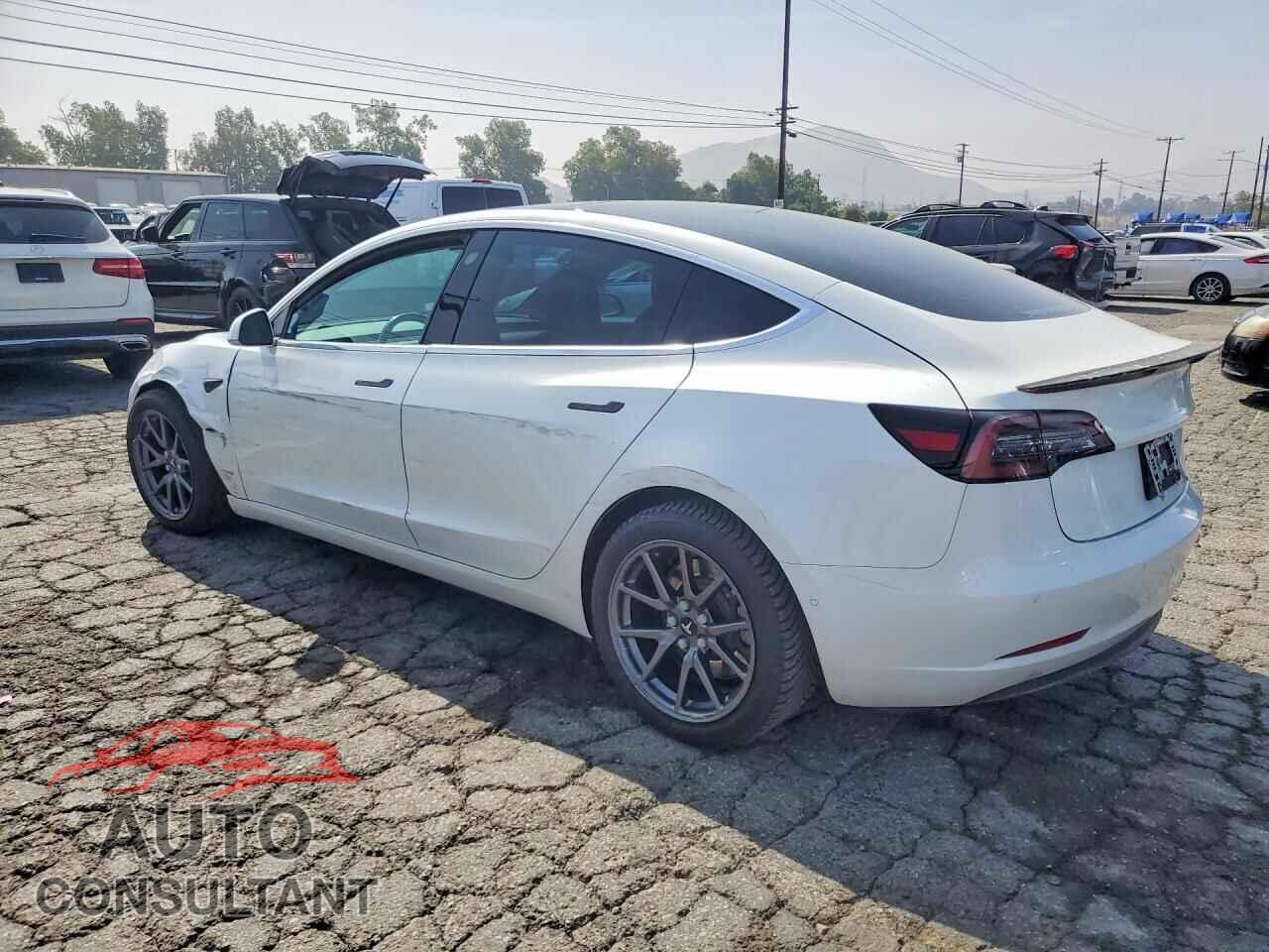 TESLA MODEL 3 2019 - 5YJ3E1EB4KF388532