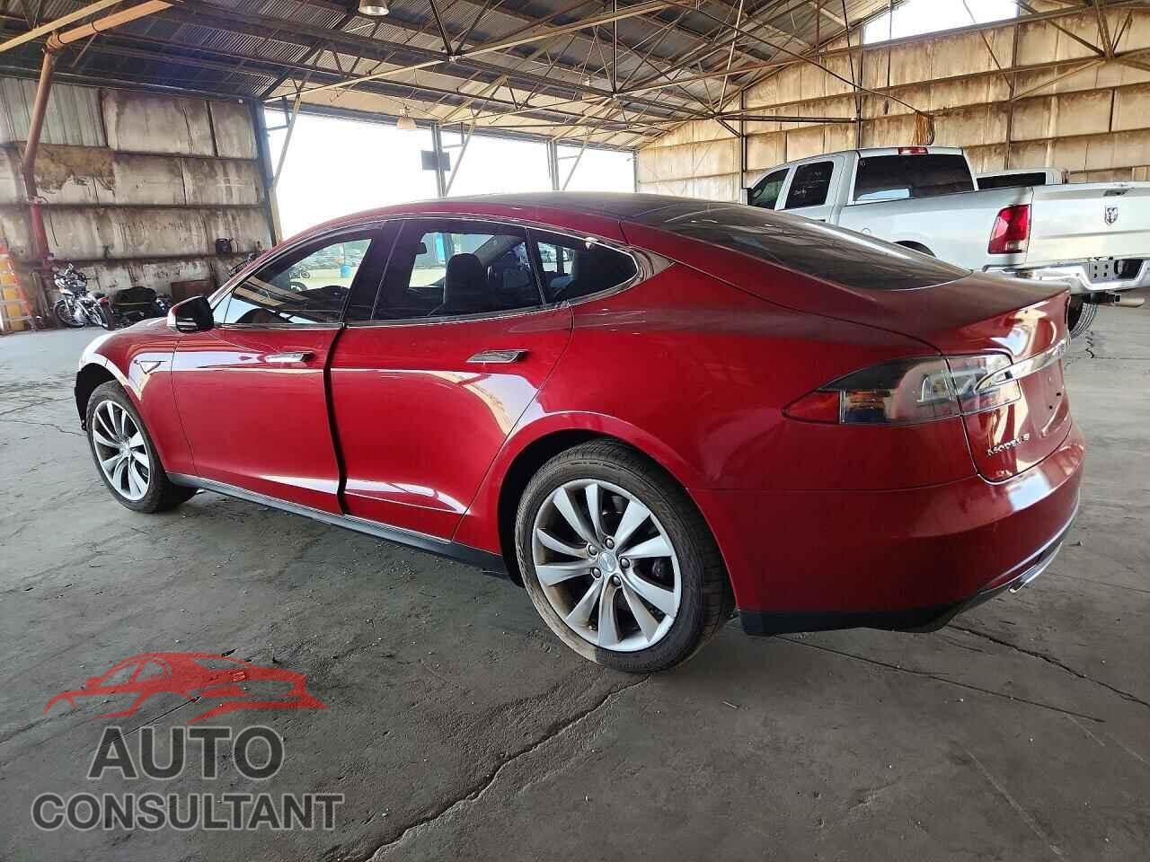 TESLA MODEL S 2013 - 5YJSA1CP5DFP20082