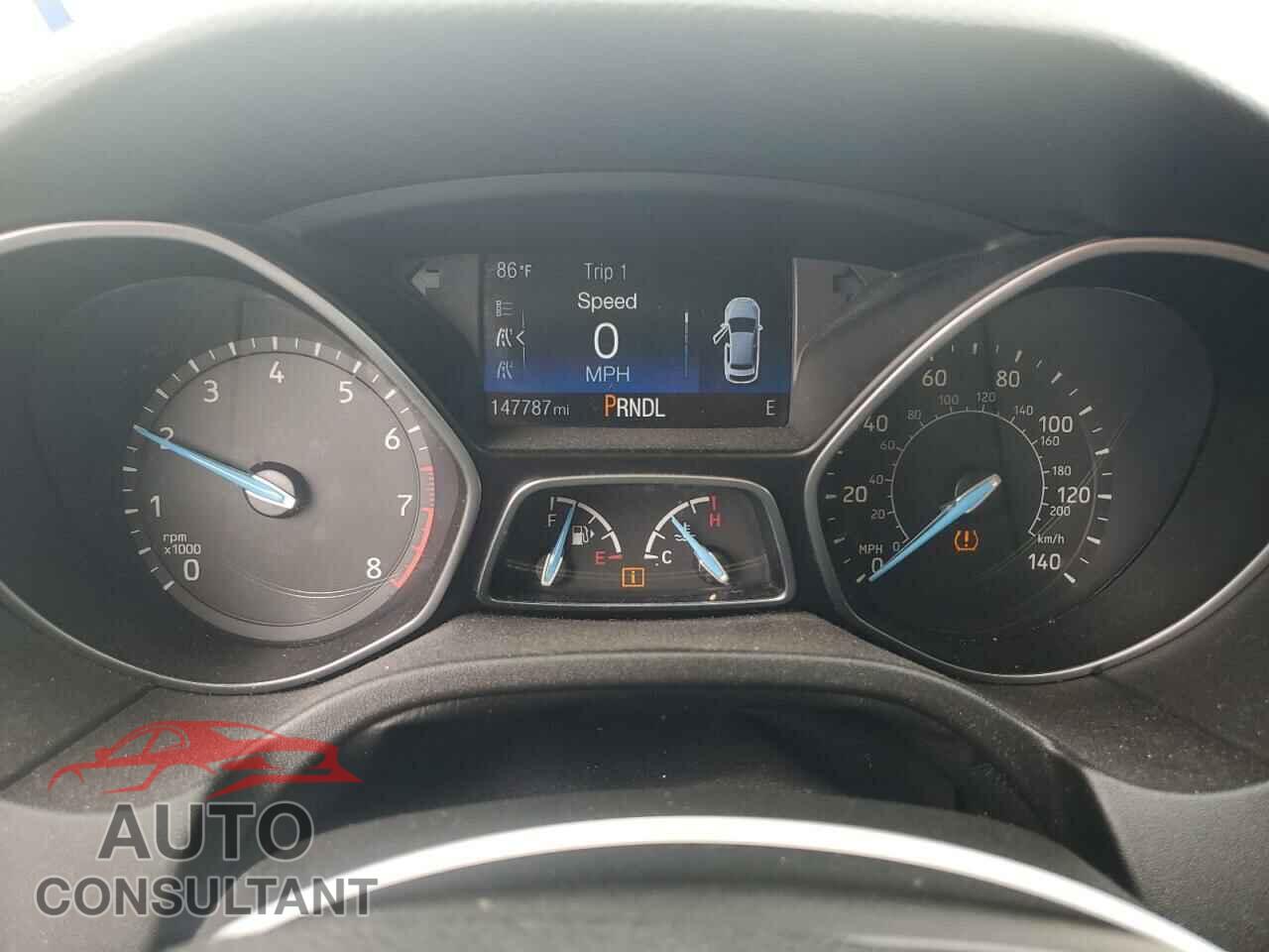 FORD FOCUS 2017 - 1FADP3F28HL337619