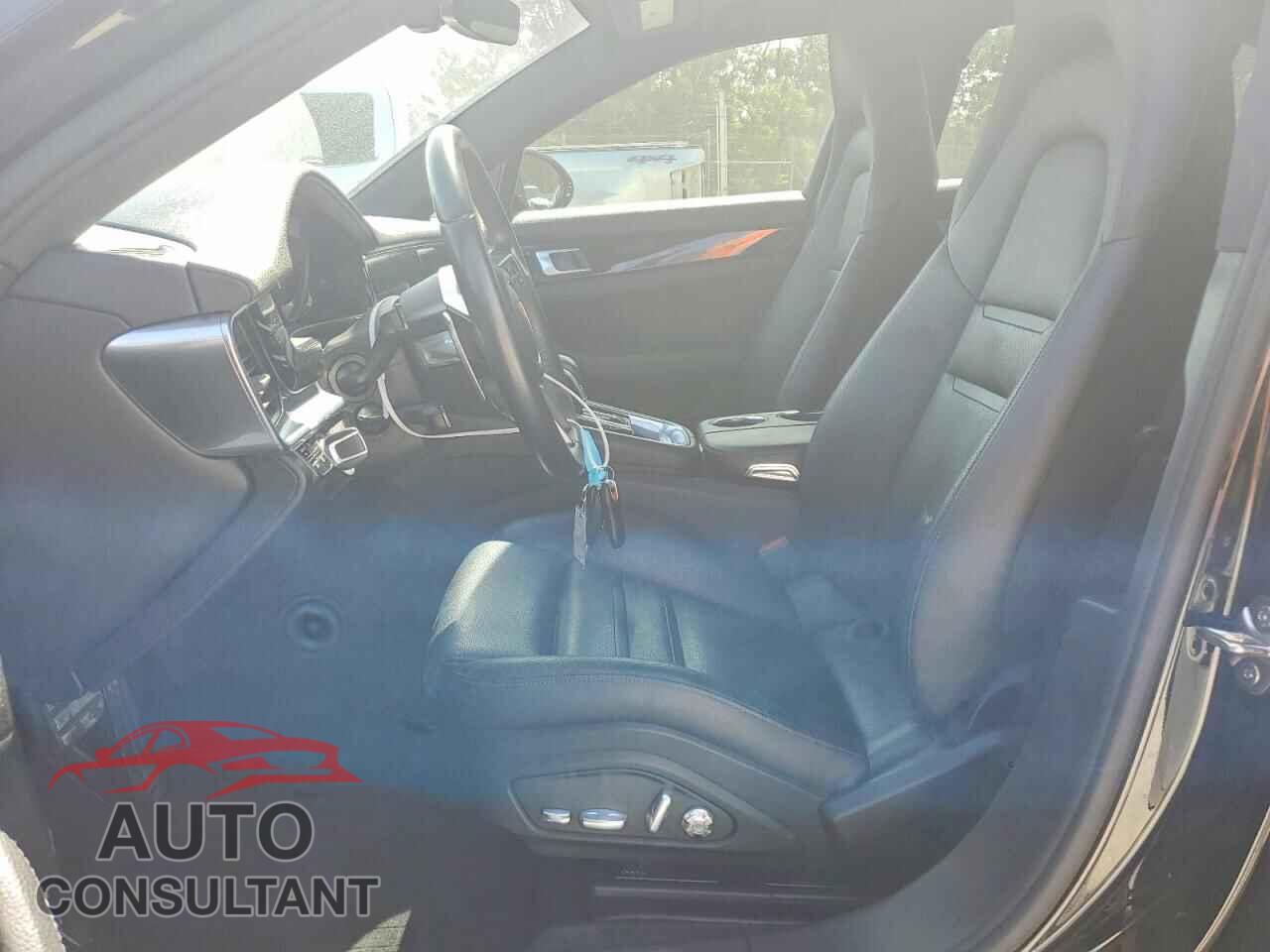 PORSCHE PANAMERA 2019 - WP0AA2A71KL101039