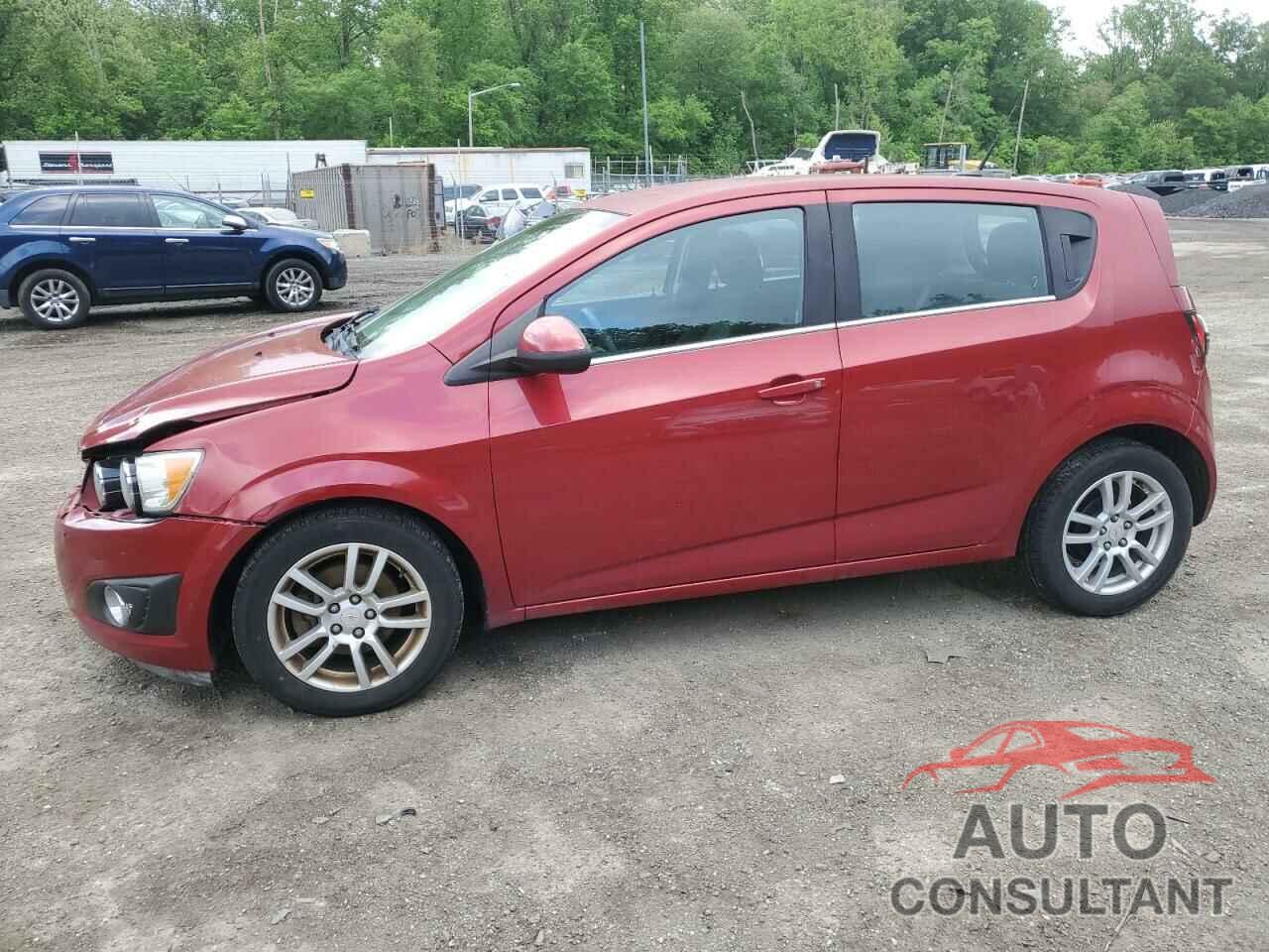 CHEVROLET SONIC 2012 - 1G1JD6SH7C4108703
