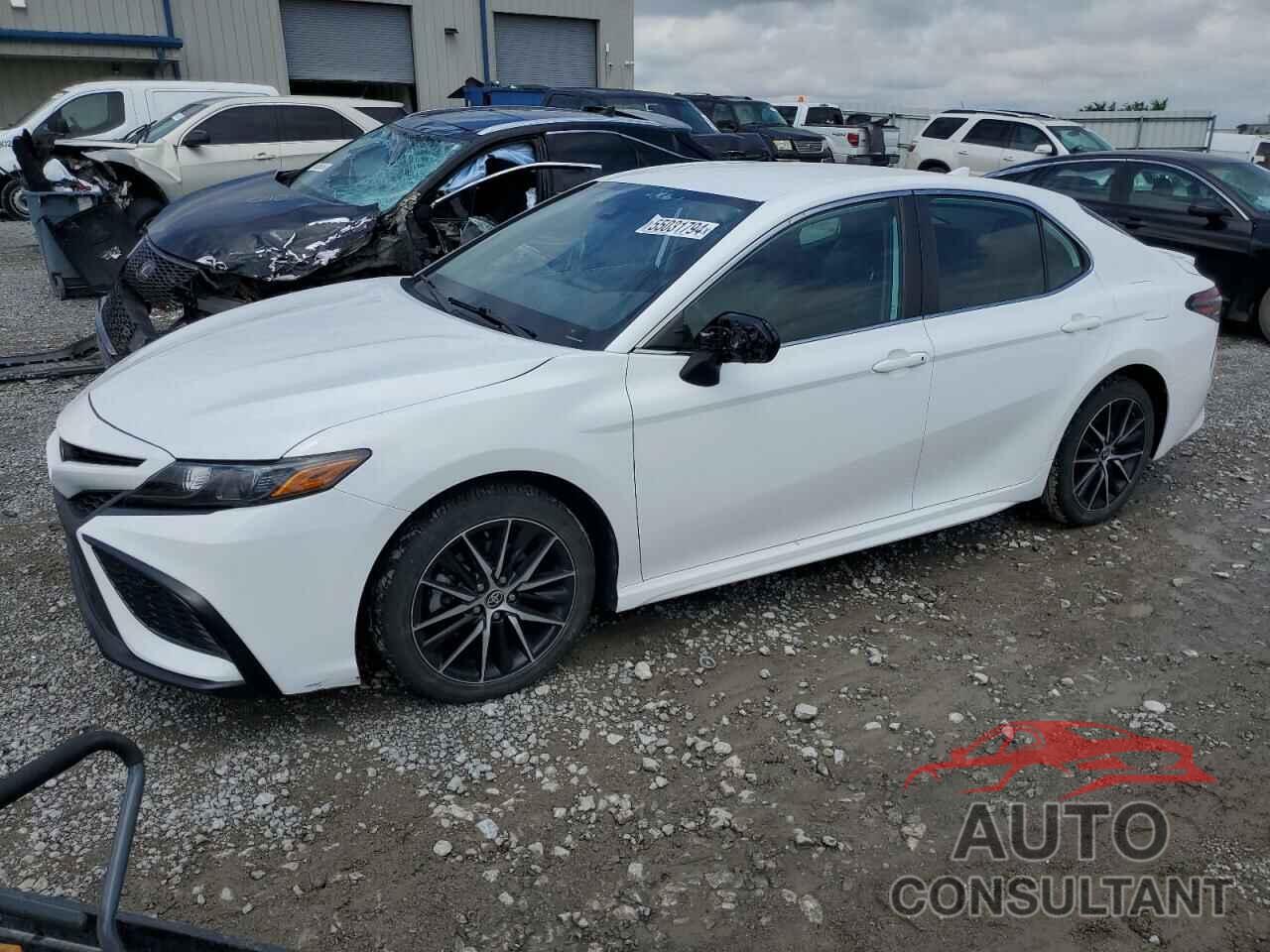 TOYOTA CAMRY 2021 - 4T1G11AK8MU519325