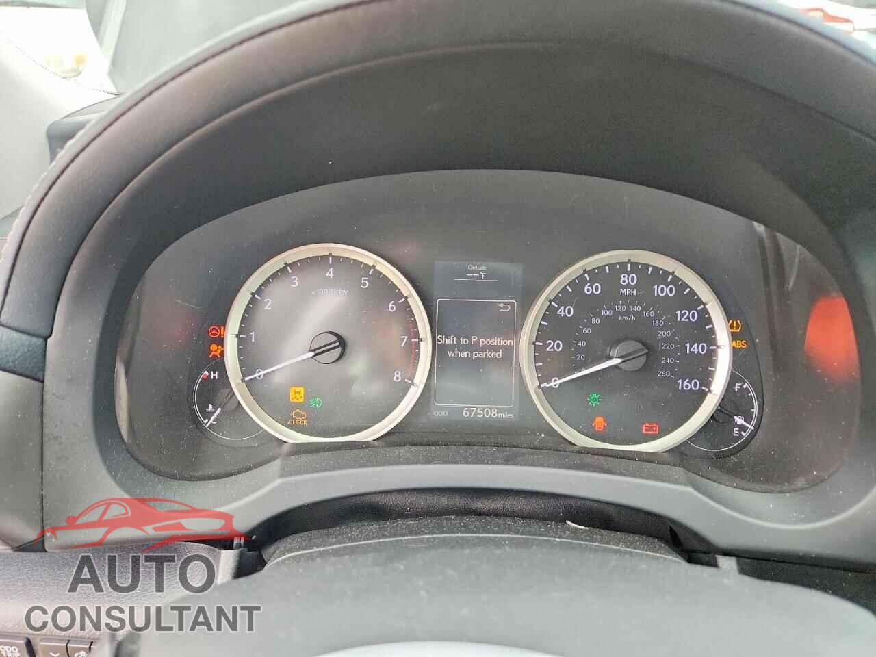 LEXUS IS 2015 - JTHCF1D22F5017678