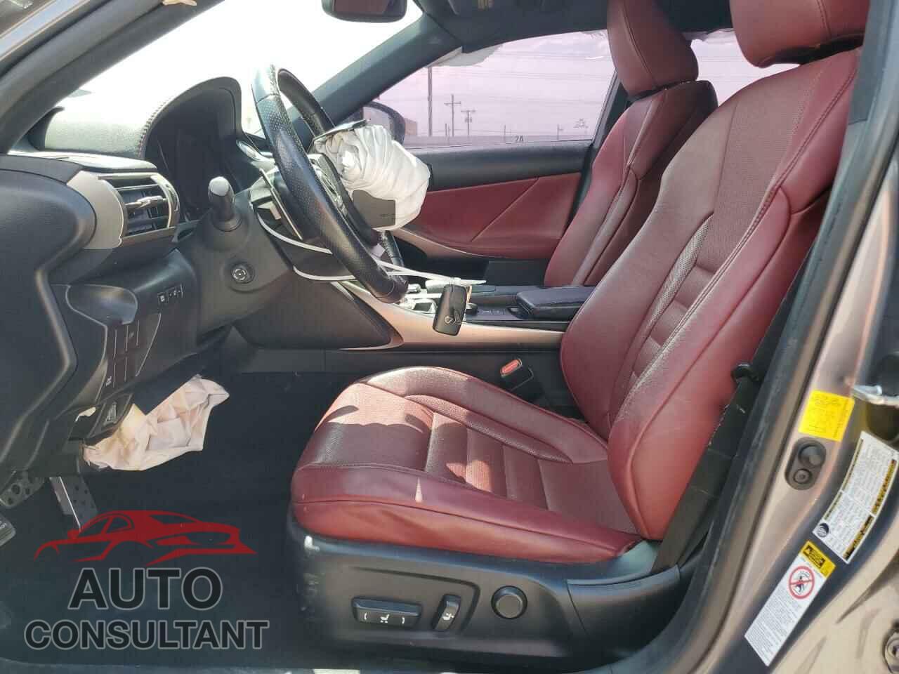 LEXUS IS 2015 - JTHBE1D27F5018694