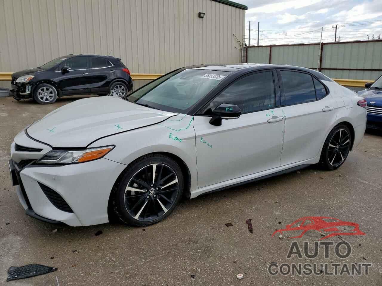 TOYOTA CAMRY 2020 - 4T1KZ1AK5LU042211