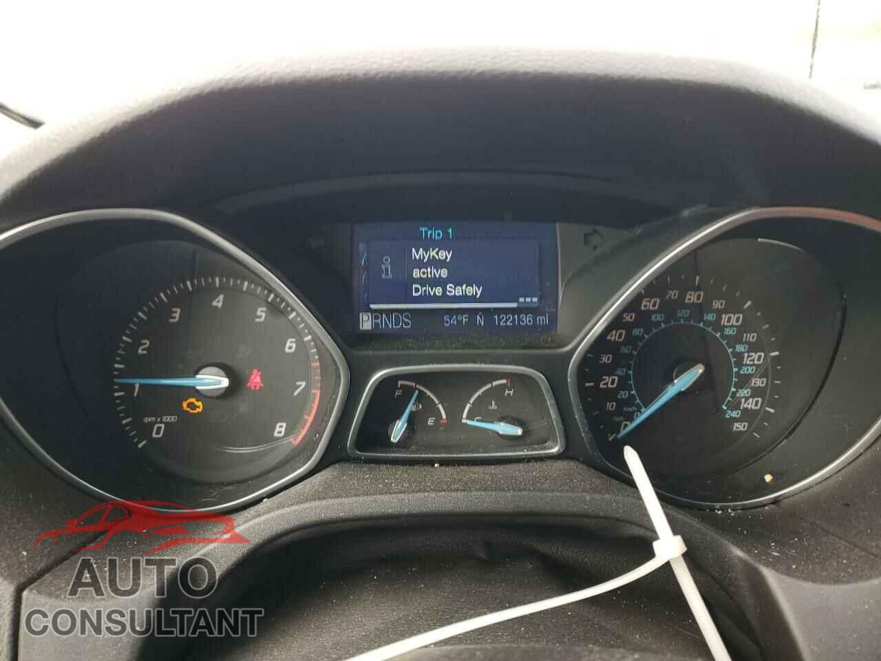 FORD FOCUS 2012 - 1FAHP3K2XCL377846