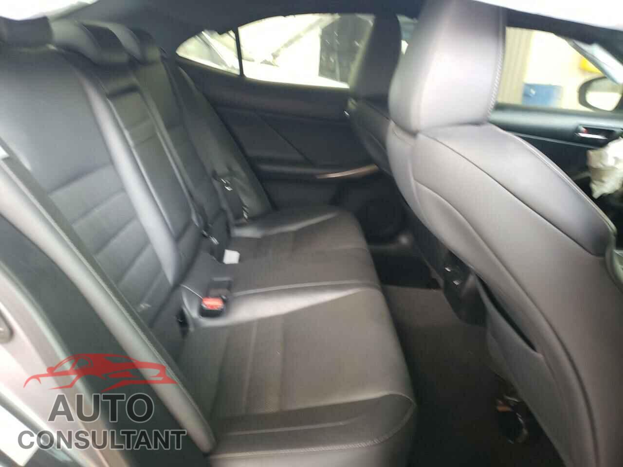 LEXUS IS 2016 - JTHBA1D28G5002002