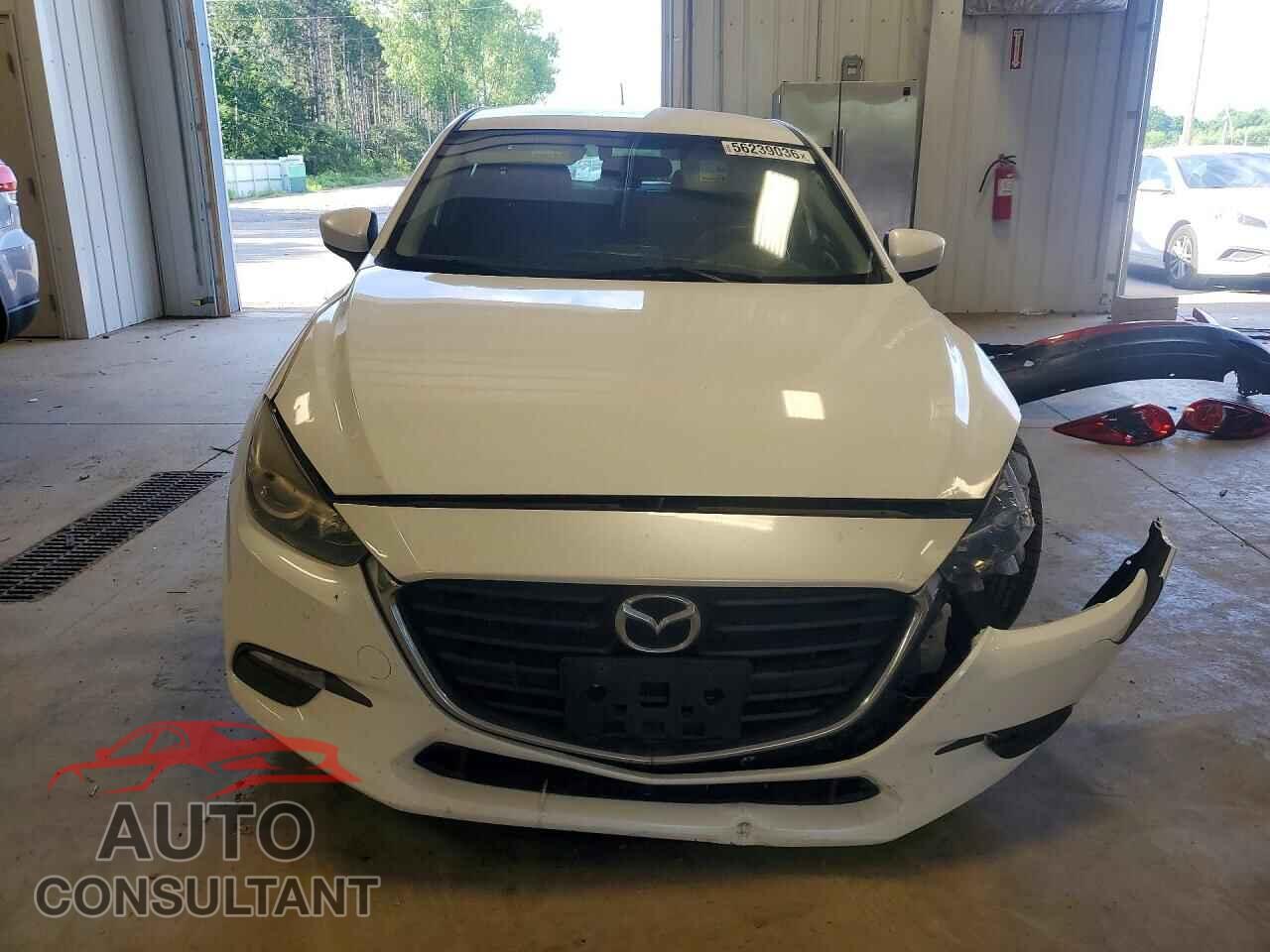 MAZDA 3 2017 - 3MZBN1K77HM155502