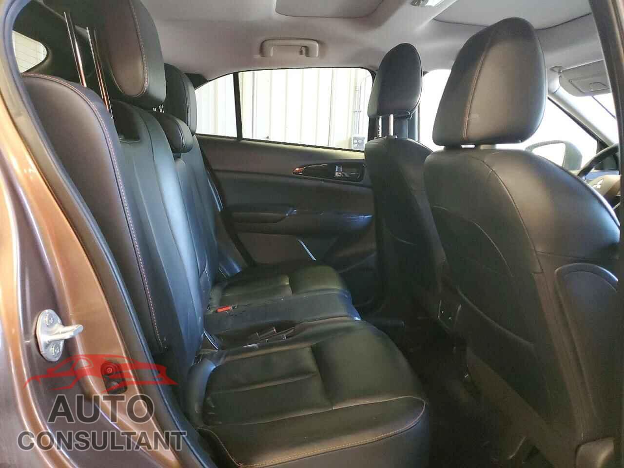 MITSUBISHI ECLIPSE 2019 - JA4AT5AA6KZ022027