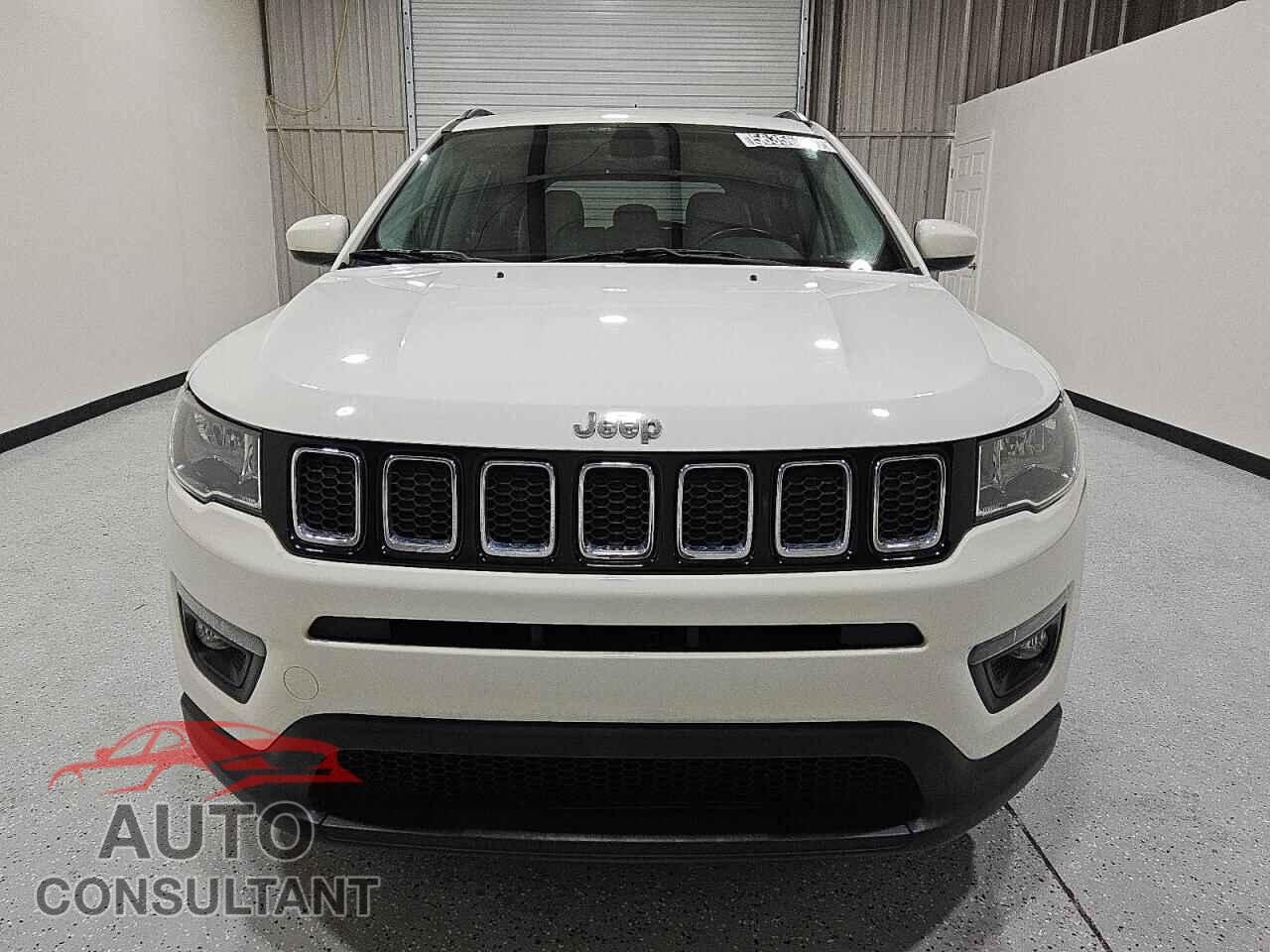 JEEP COMPASS 2017 - 3C4NJCBB3HT682213