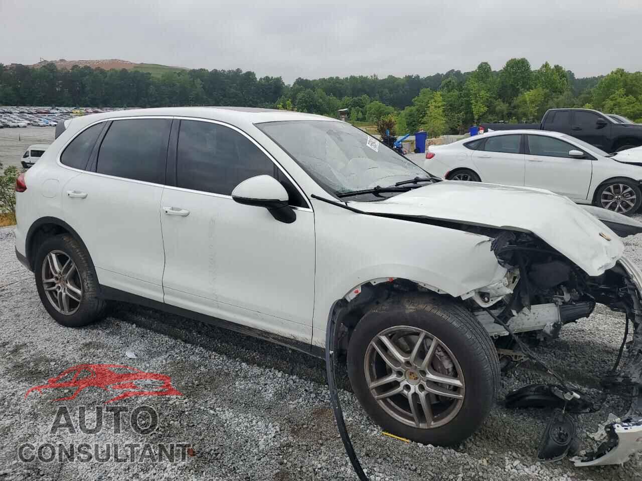 PORSCHE CAYENNE 2016 - WP1AA2A25GLA10575