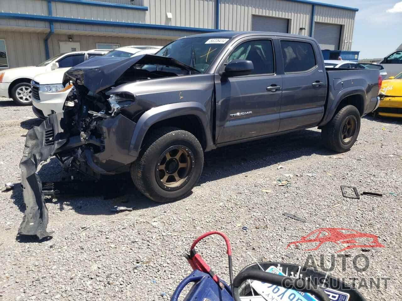 TOYOTA TACOMA 2018 - 5TFAZ5CNXJX057815