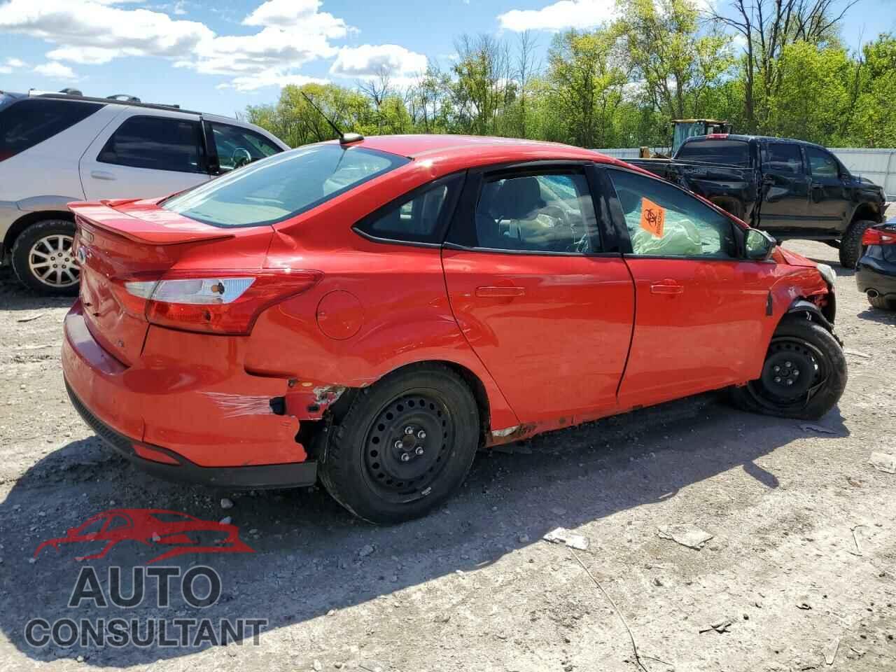 FORD FOCUS 2012 - 1FAHP3F28CL173251