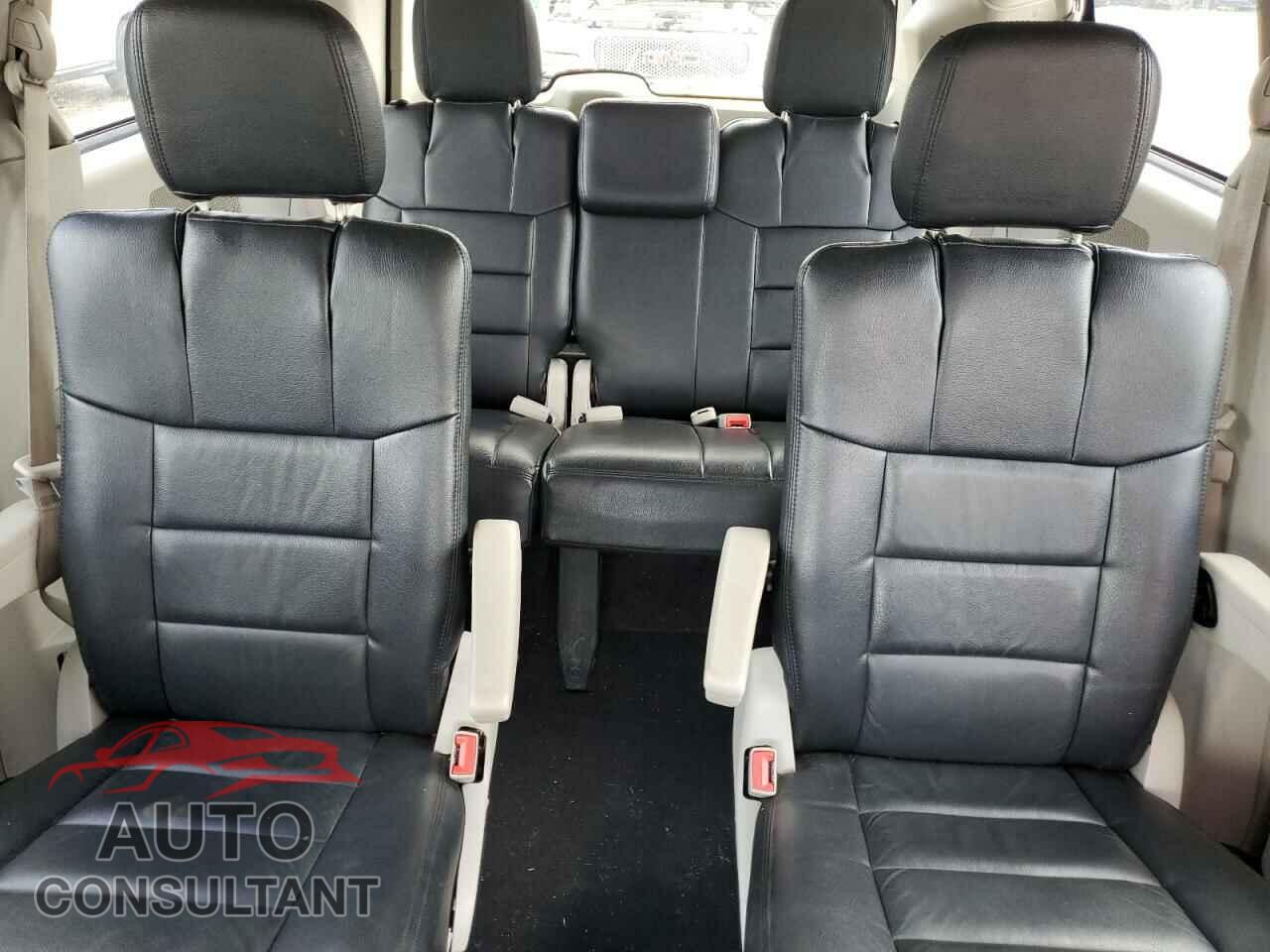 DODGE CARAVAN 2011 - 2D4RN5DG0BR710024