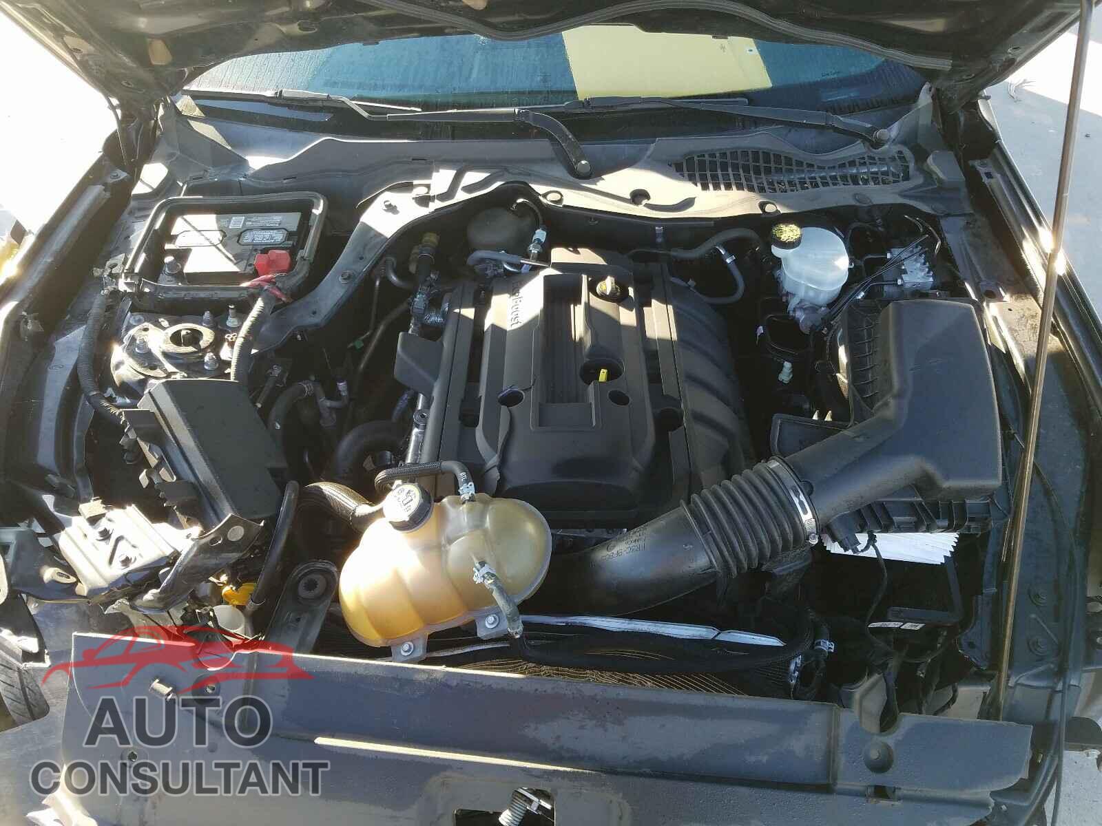 FORD MUSTANG 2017 - 1FA6P8TH5H5237674