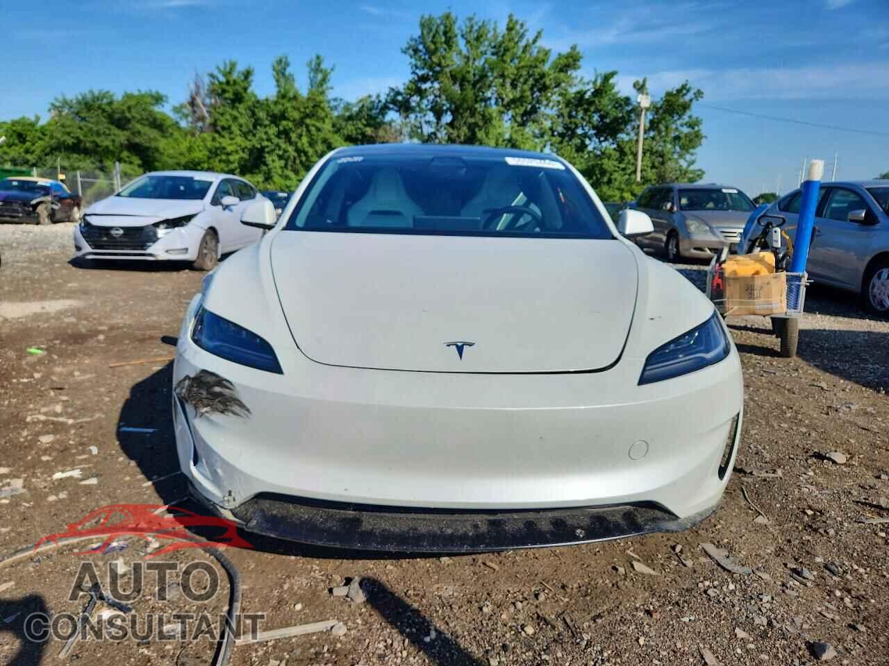 TESLA MODEL 3 2025 - 5YJ3E1ET1SF961069