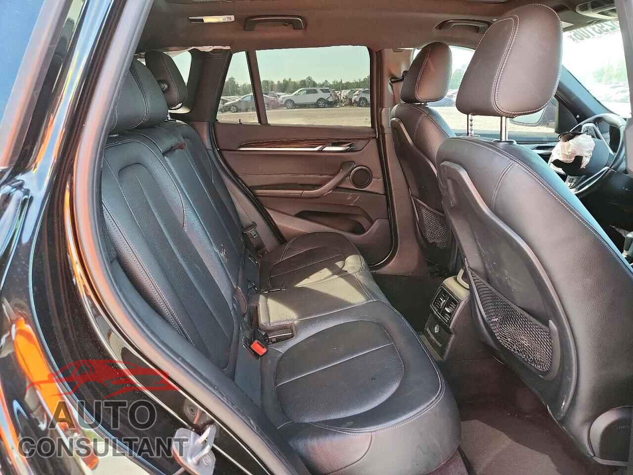 BMW X1 2017 - WBXHT3Z30H4A52098