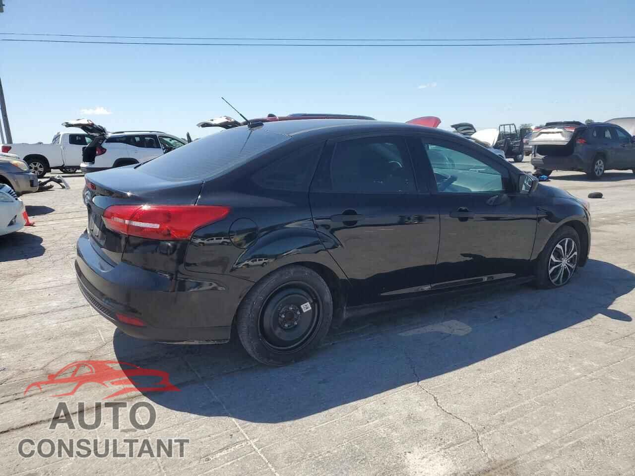 FORD FOCUS 2017 - 1FADP3E21HL347796