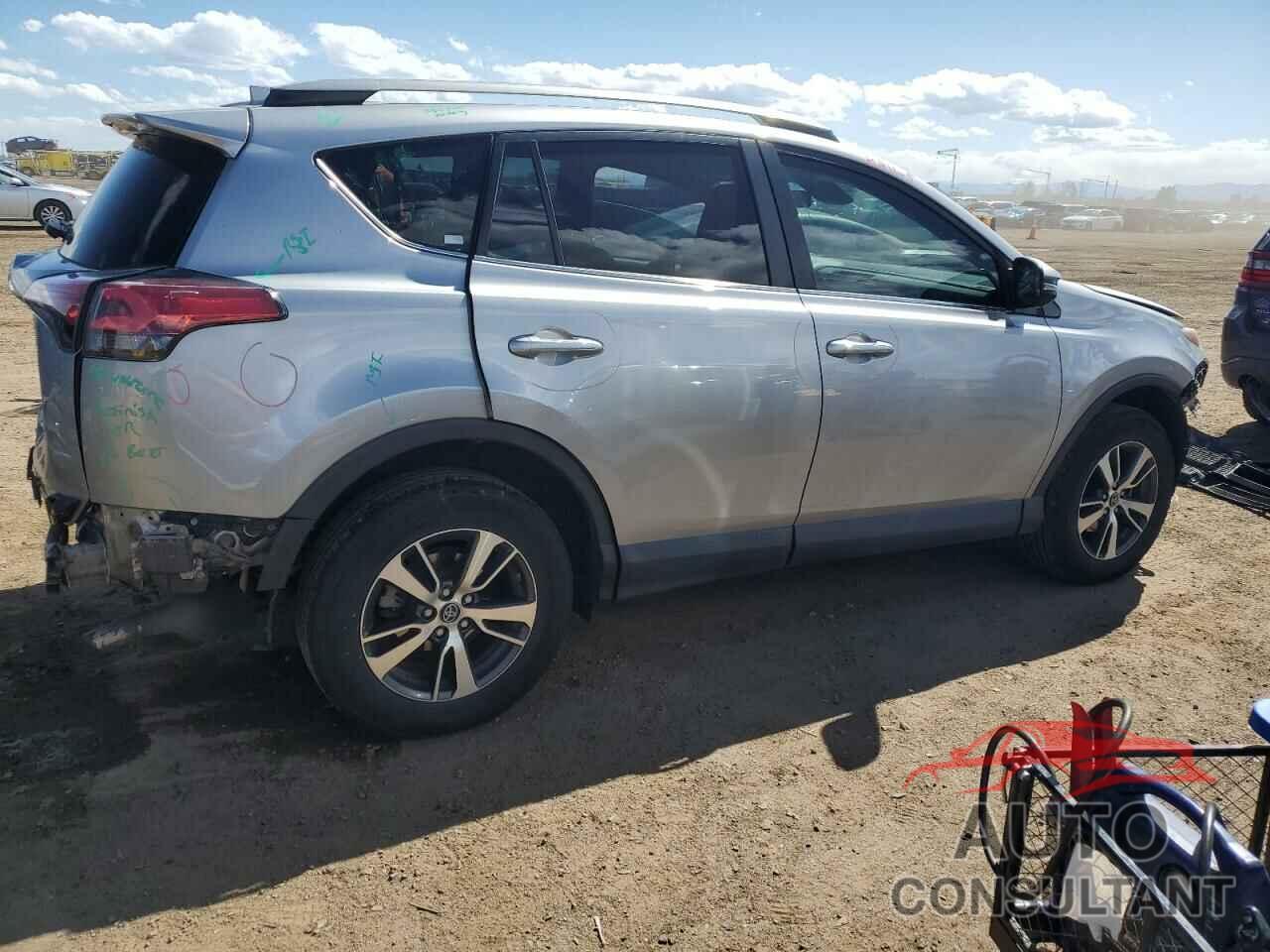 TOYOTA RAV4 2018 - 2T3RFREV6JW728675