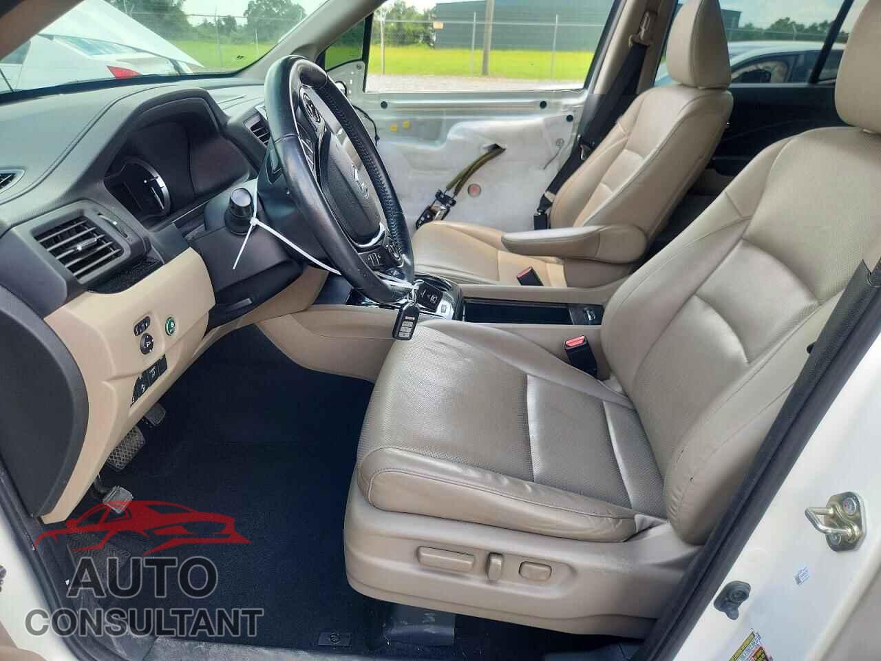 HONDA RIDGELINE 2017 - 5FPYK3F76HB023645