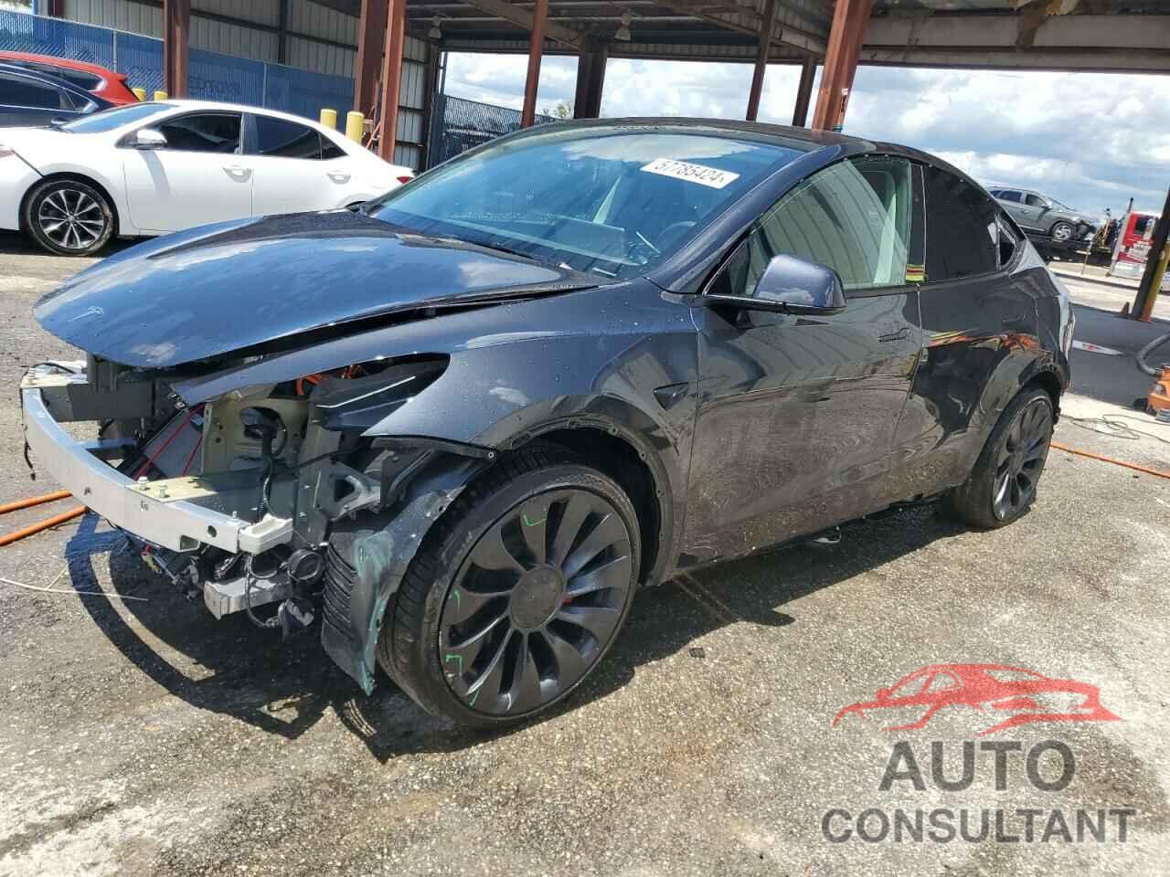 TESLA MODEL Y 2024 - 7SAYGDEF1RF045758