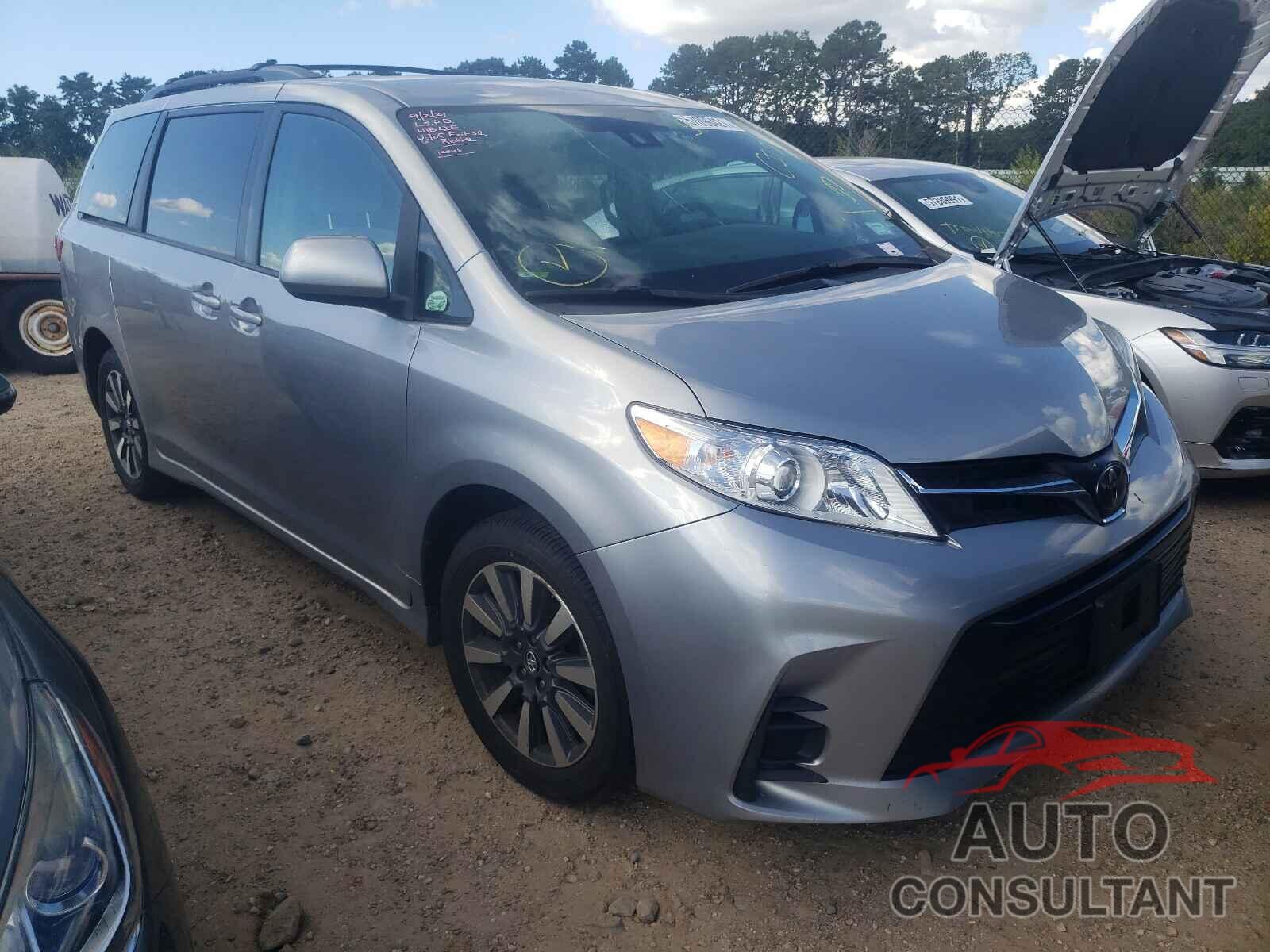 TOYOTA SIENNA 2018 - 5TDJZ3DC4JS197608