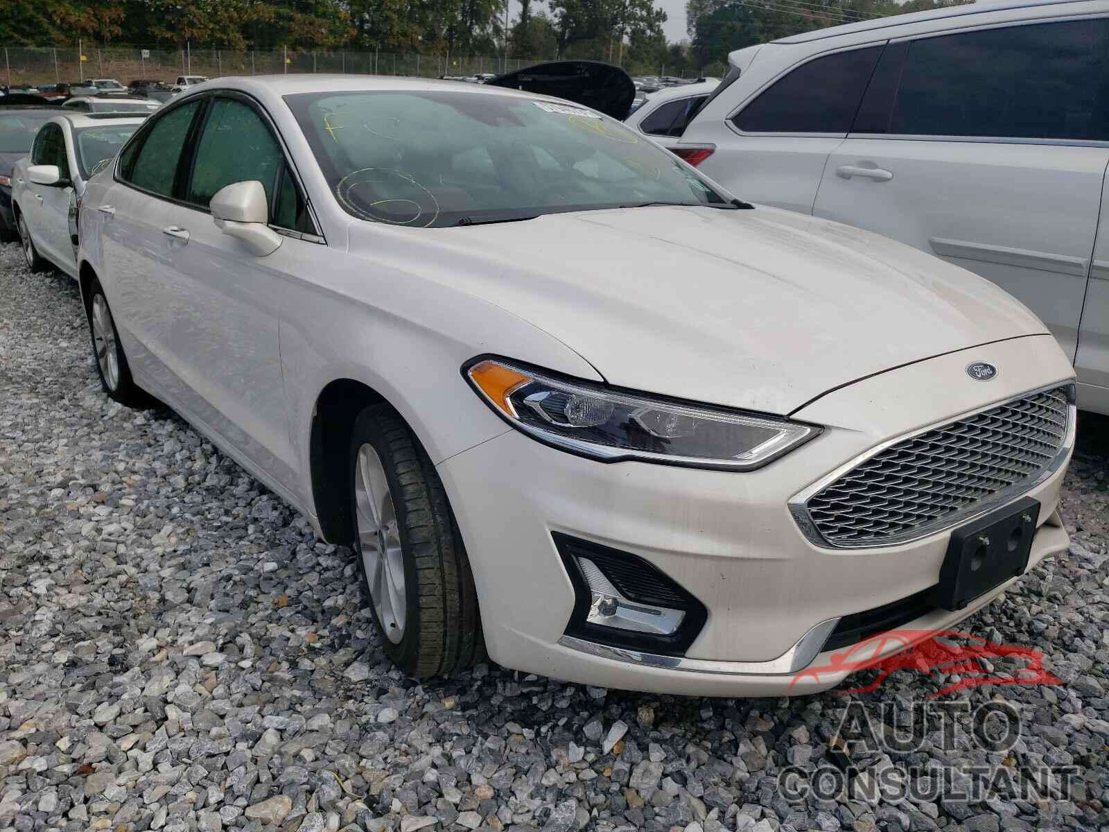FORD FUSION 2019 - 3FA6P0SU1KR285256