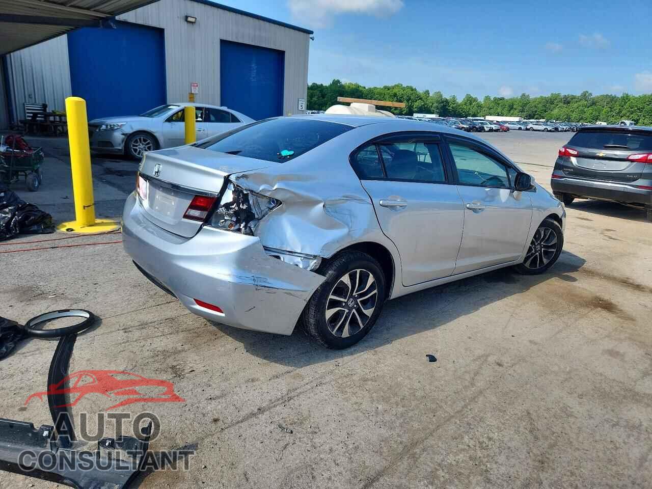 HONDA CIVIC 2013 - 2HGFB2F85DH558488