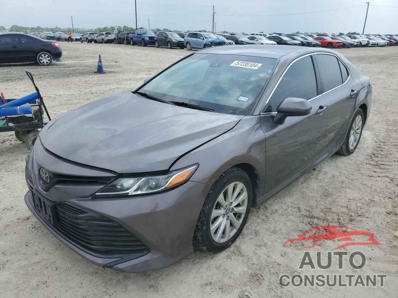 TOYOTA CAMRY 2018 - 4T1B11HK7JU147620