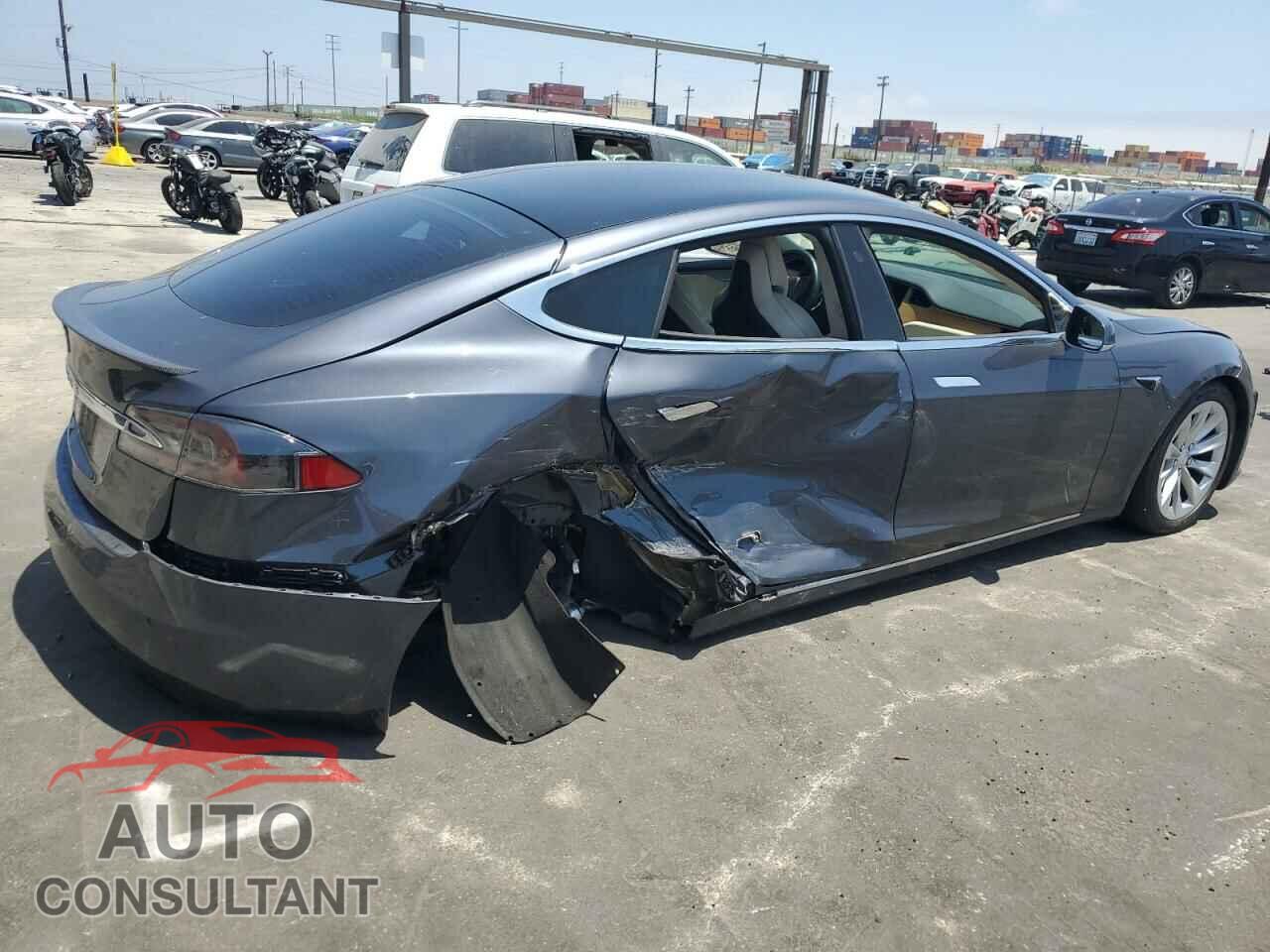 TESLA MODEL S 2019 - 5YJSA1E48KF330920