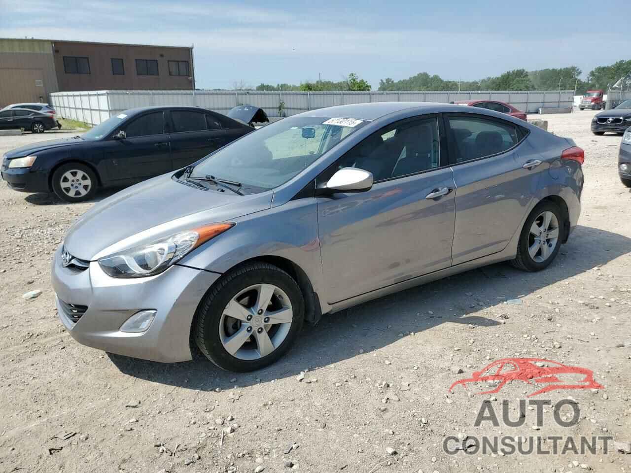 HYUNDAI ELANTRA 2013 - KMHDH4AE7DU942925