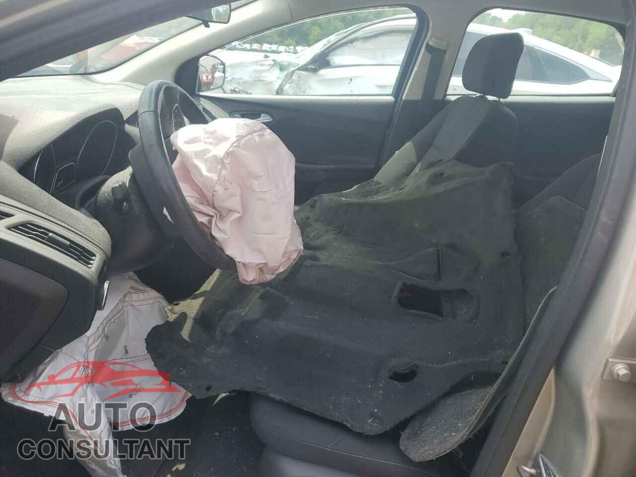 FORD FOCUS 2016 - 1FADP3F24GL375637