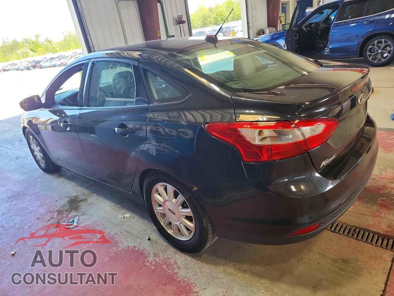 FORD FOCUS 2014 - 1FADP3F26EL257537