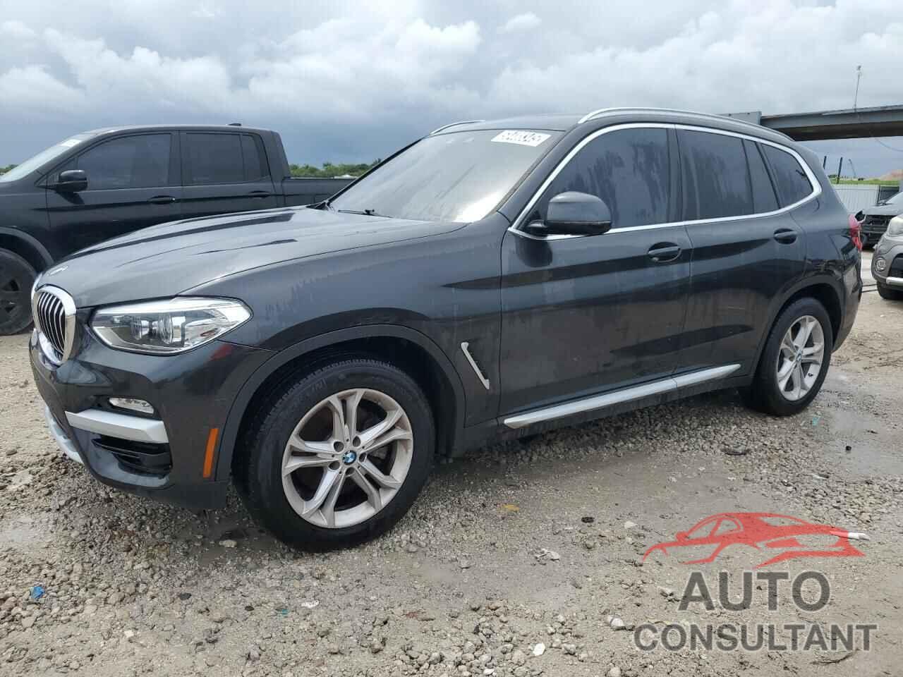 BMW X3 2018 - 5UXTR9C57JLD73942