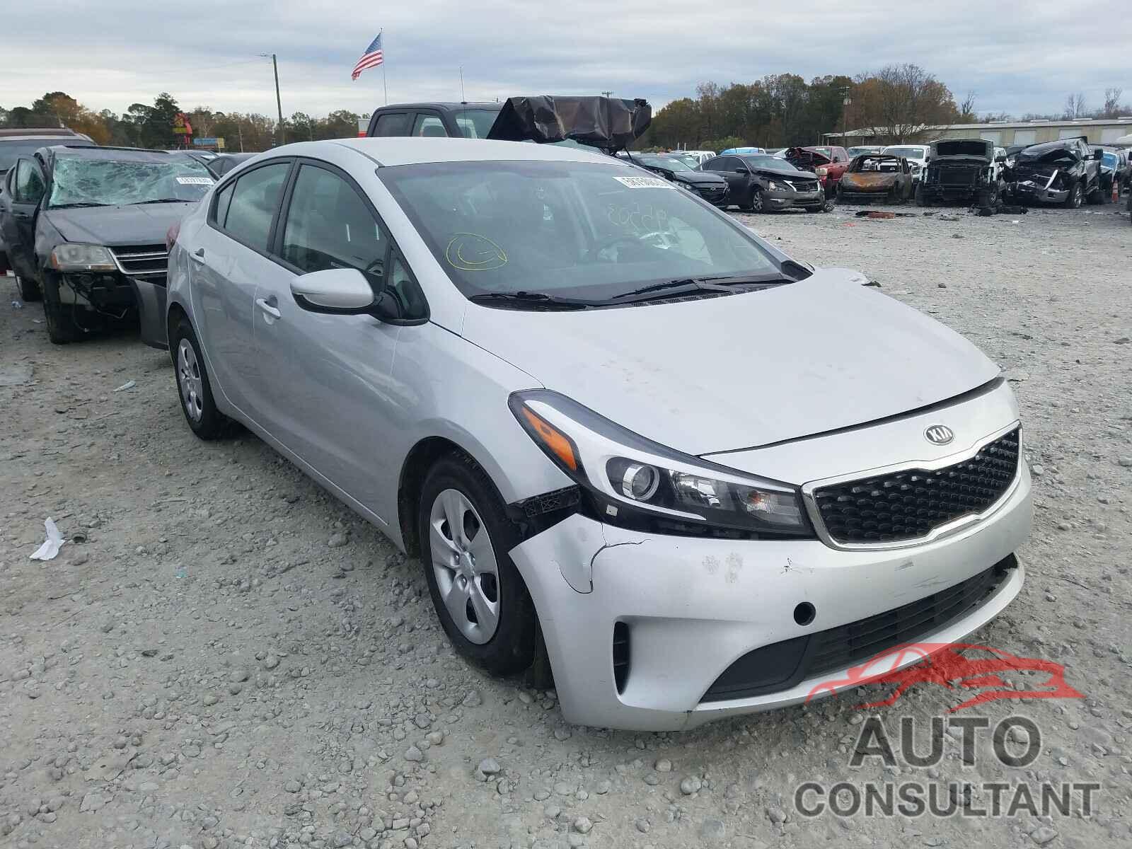 KIA FORTE 2018 - 3KPFL4A79JE234375