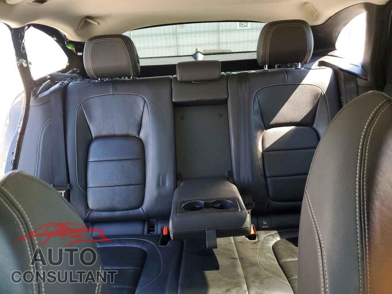 JAGUAR F-PACE 2017 - SADCL2BV2HA061479