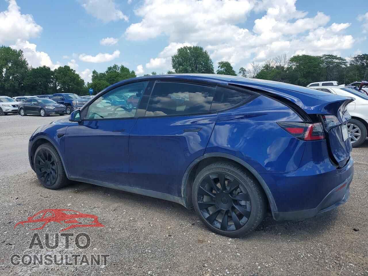 TESLA MODEL Y 2023 - 7SAYGAEE2PF714347