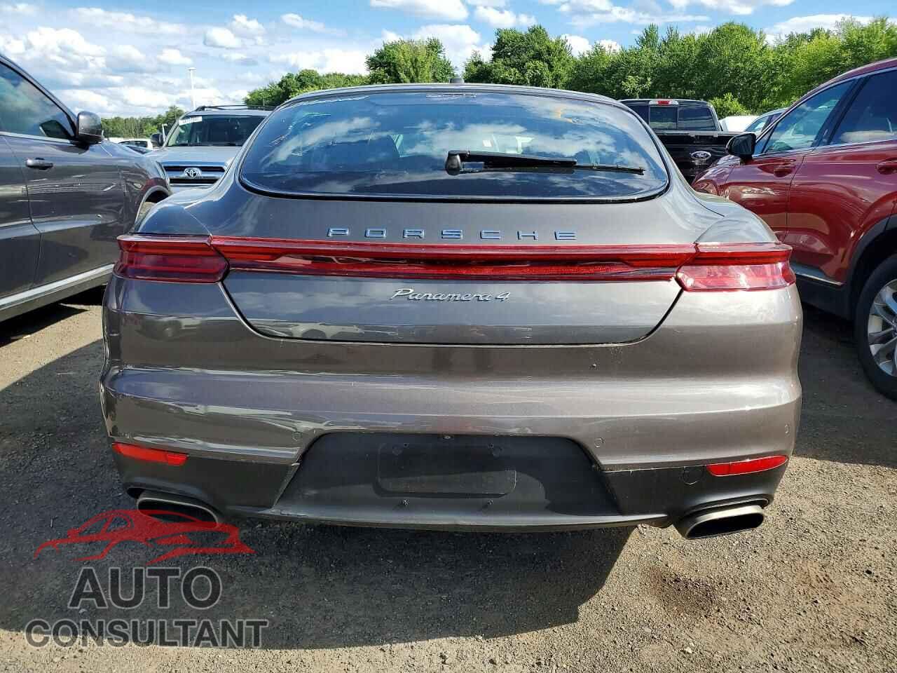 PORSCHE PANAMERA 2015 - WP0AA2A76FL005185