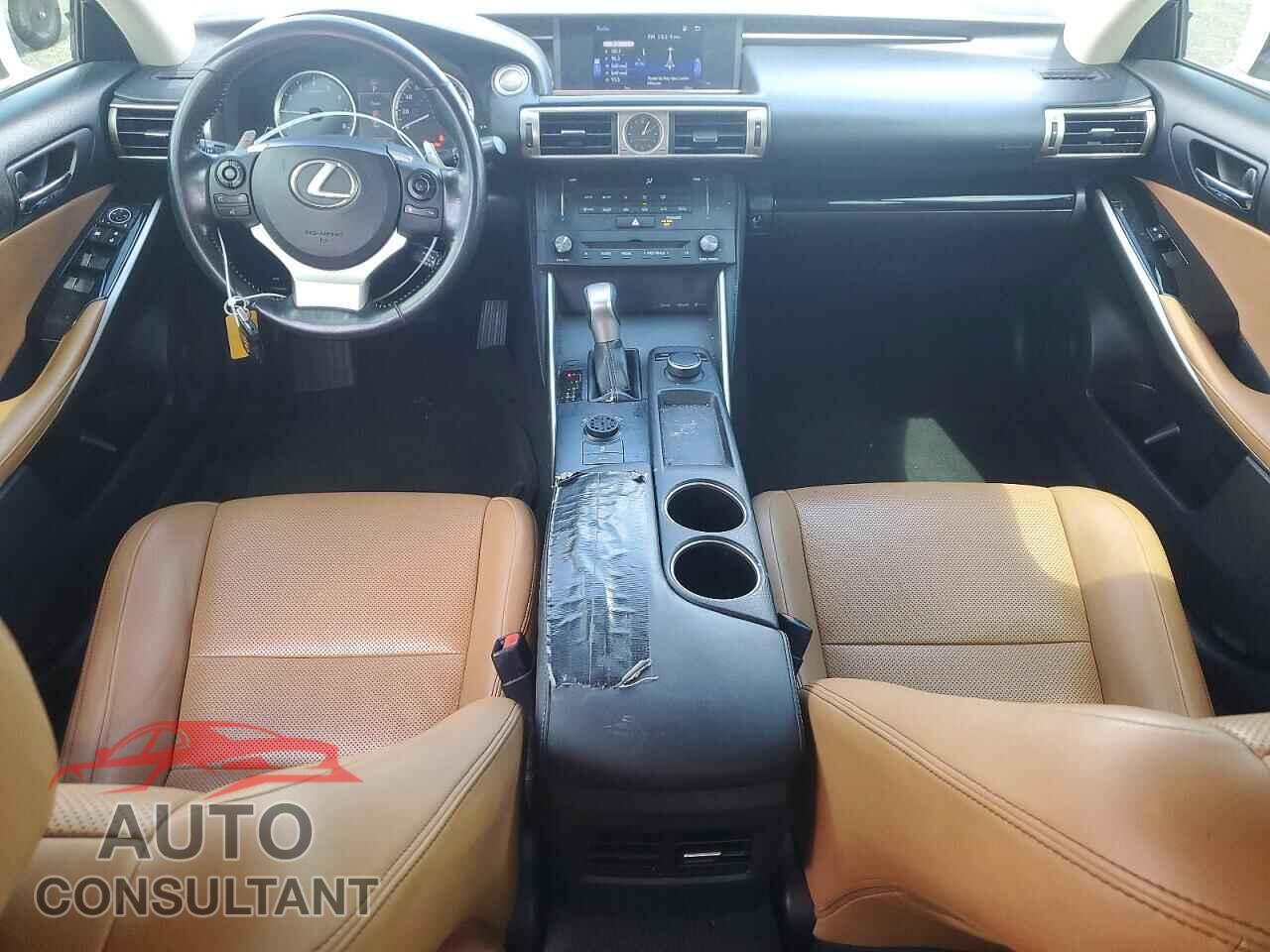 LEXUS IS 2016 - JTHBA1D23G5008323