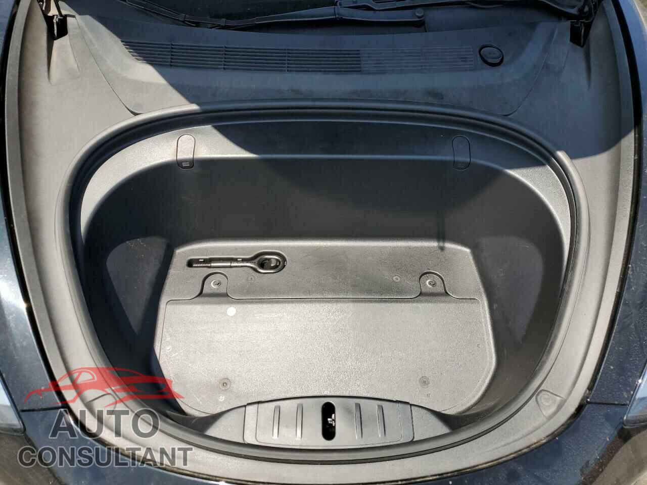 TESLA MODEL 3 2019 - 5YJ3E1EA1KF394764
