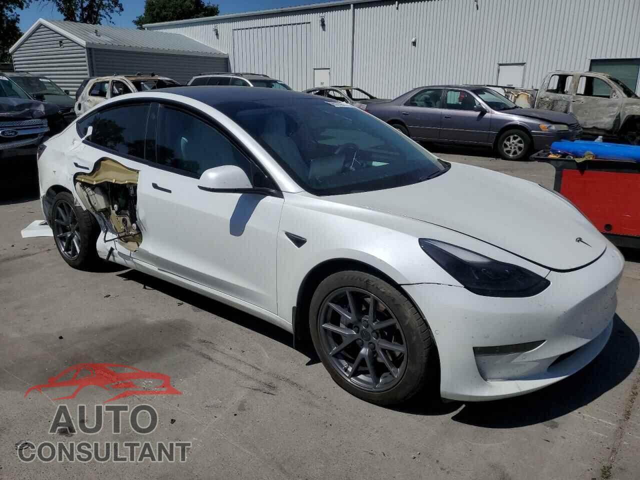 TESLA MODEL 3 2021 - 5YJ3E1EB8MF004271