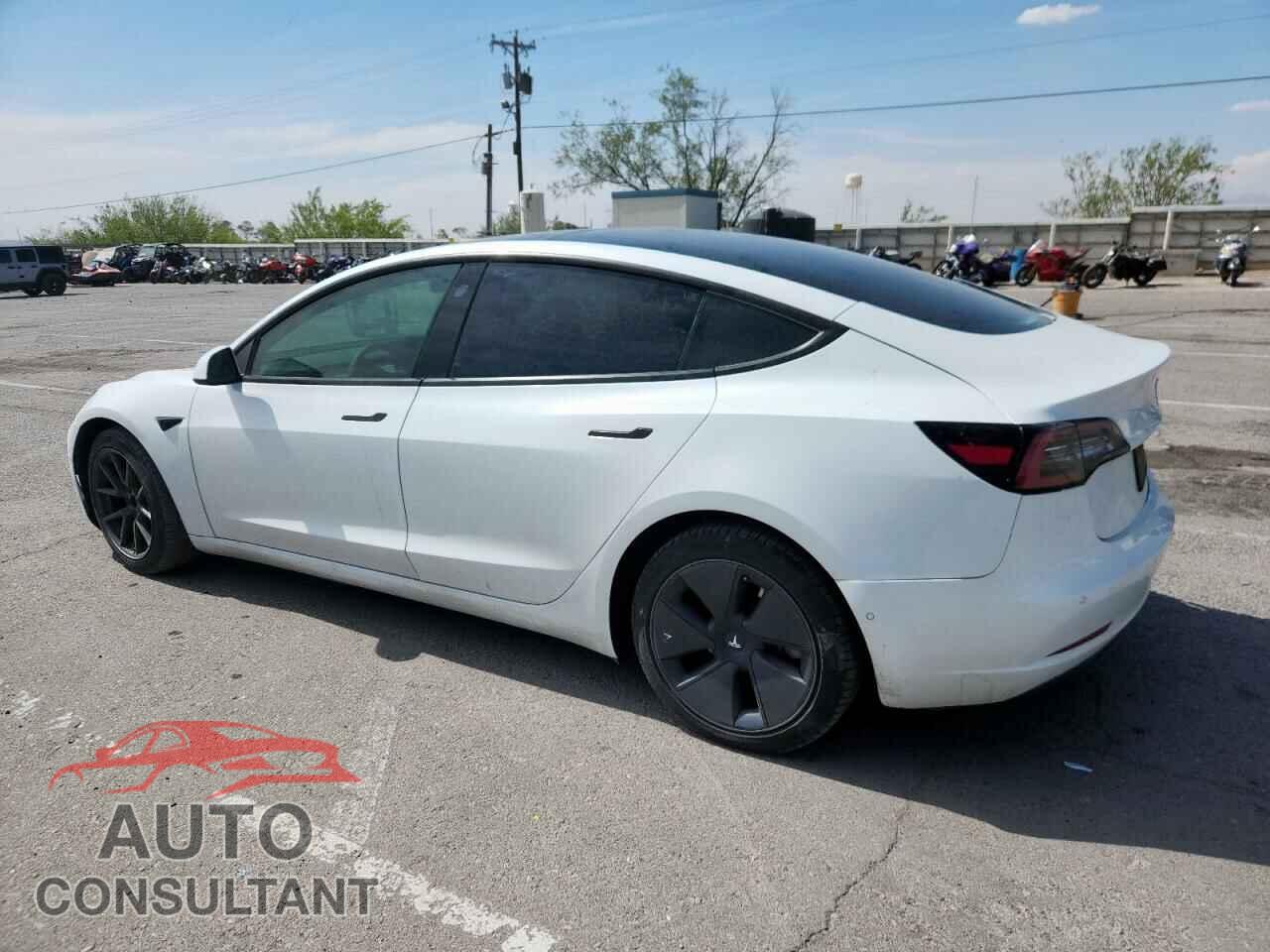 TESLA MODEL 3 2022 - 5YJ3E1EA9NF156200