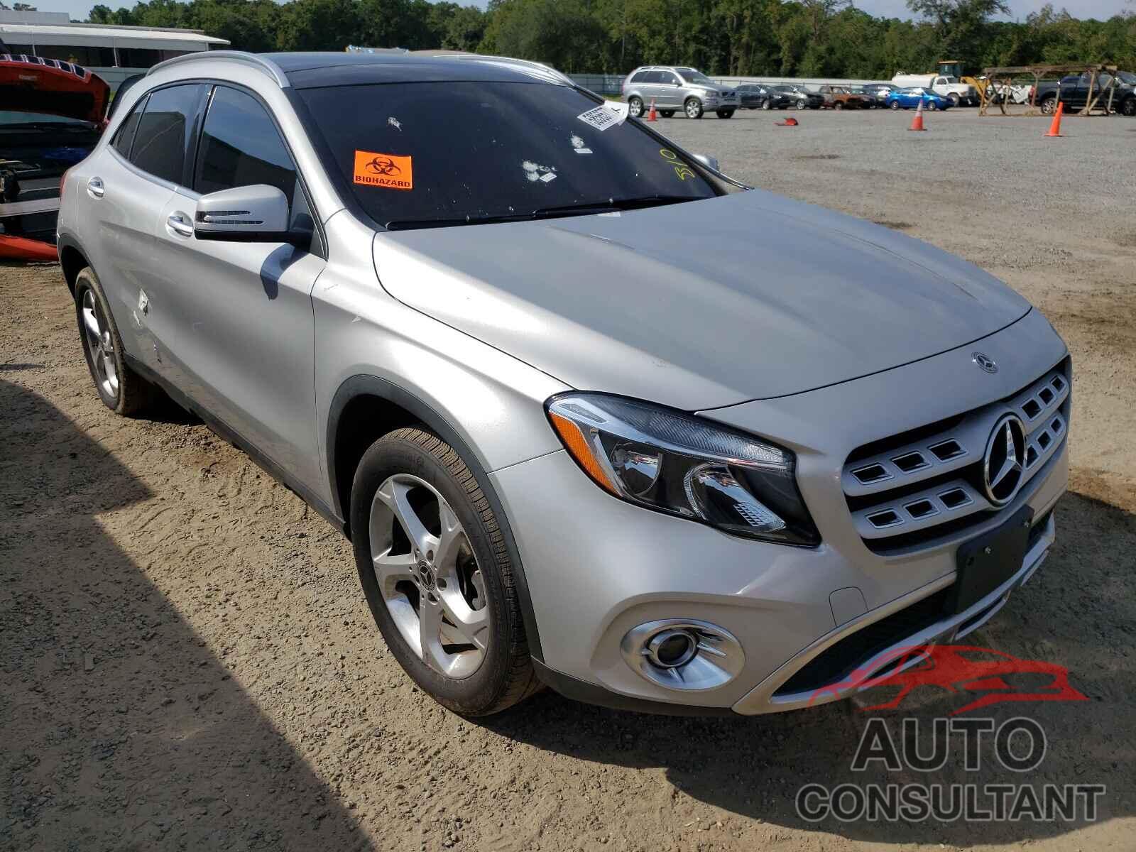 MERCEDES-BENZ GLA-CLASS 2018 - WDCTG4GB5JJ400469