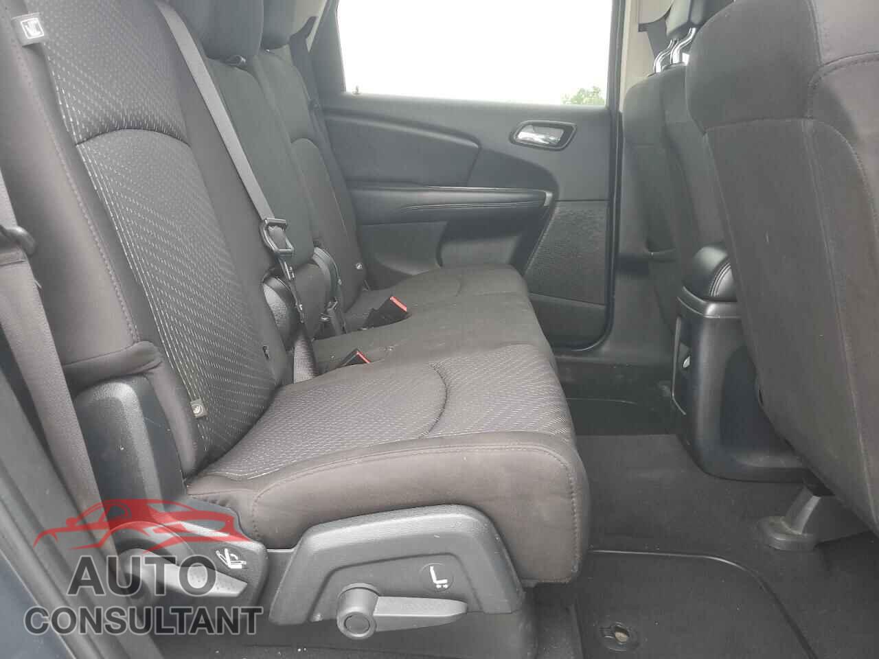 DODGE JOURNEY 2017 - 3C4PDCGB2HT582340